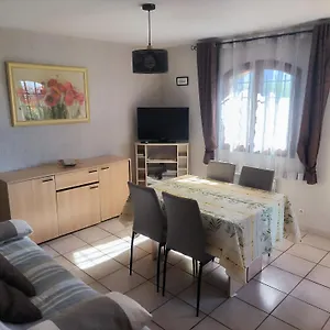 L'arche En Rez De Jardin De A Toulon